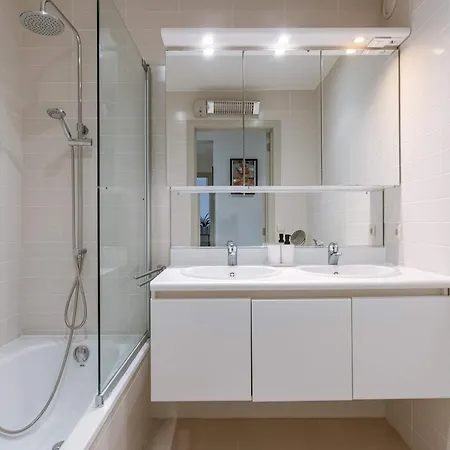 Apartamento Cozy With Balcony With Parking De Haan